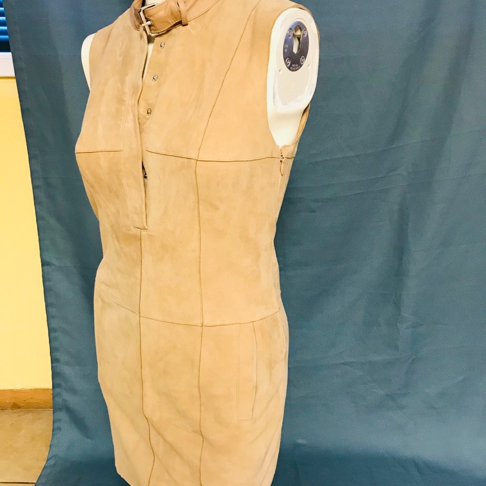 Dress - Picture 5 of 6